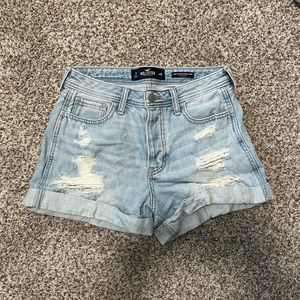 Hollister high rise boyfriend shorts